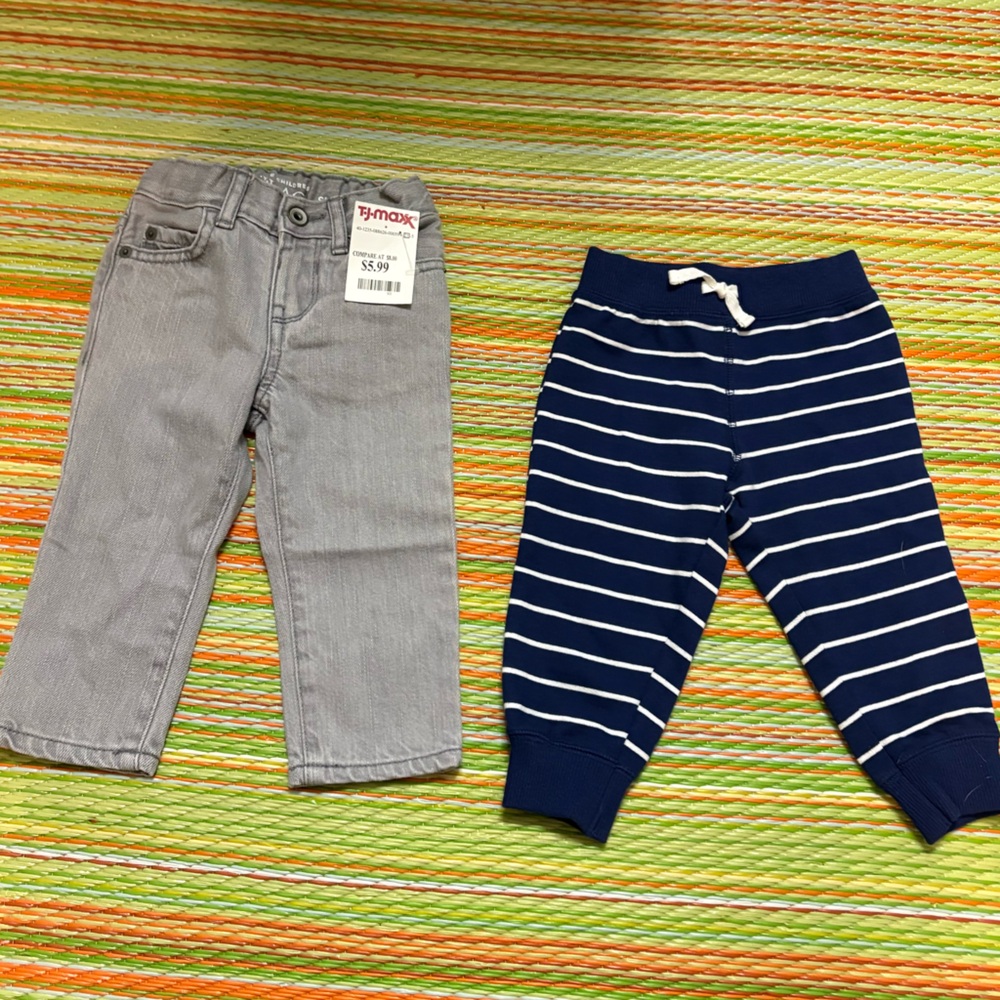 Bundle of 2 pants 9 months